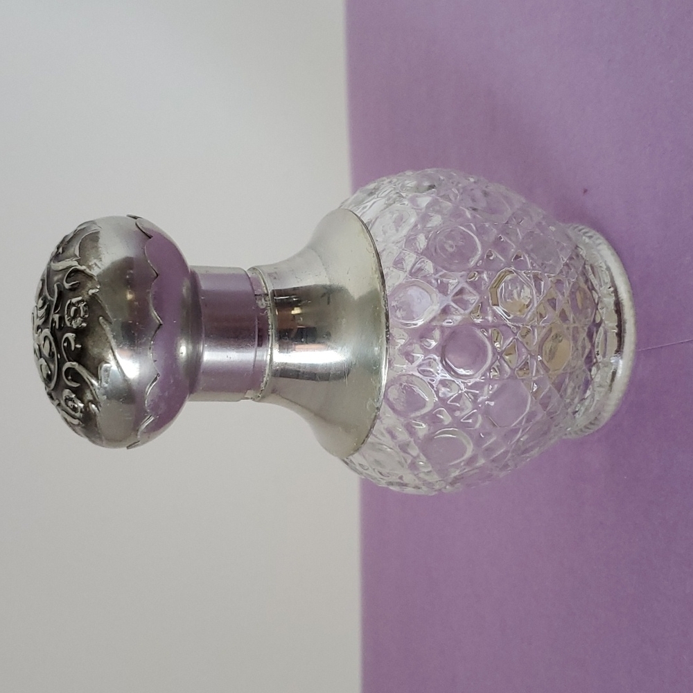 Vintage Avon Collectible Brocade Cologne Perfume Spray Mist Bottle Decor…